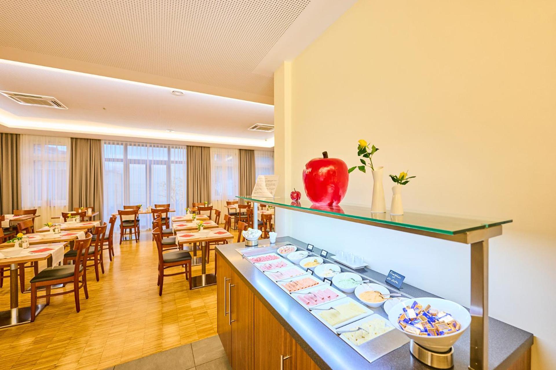 Hotel Apfelbaum Erding Bagian luar foto