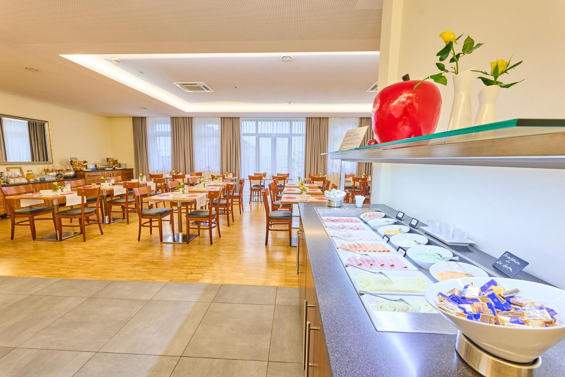 Hotel Apfelbaum Erding Bagian luar foto