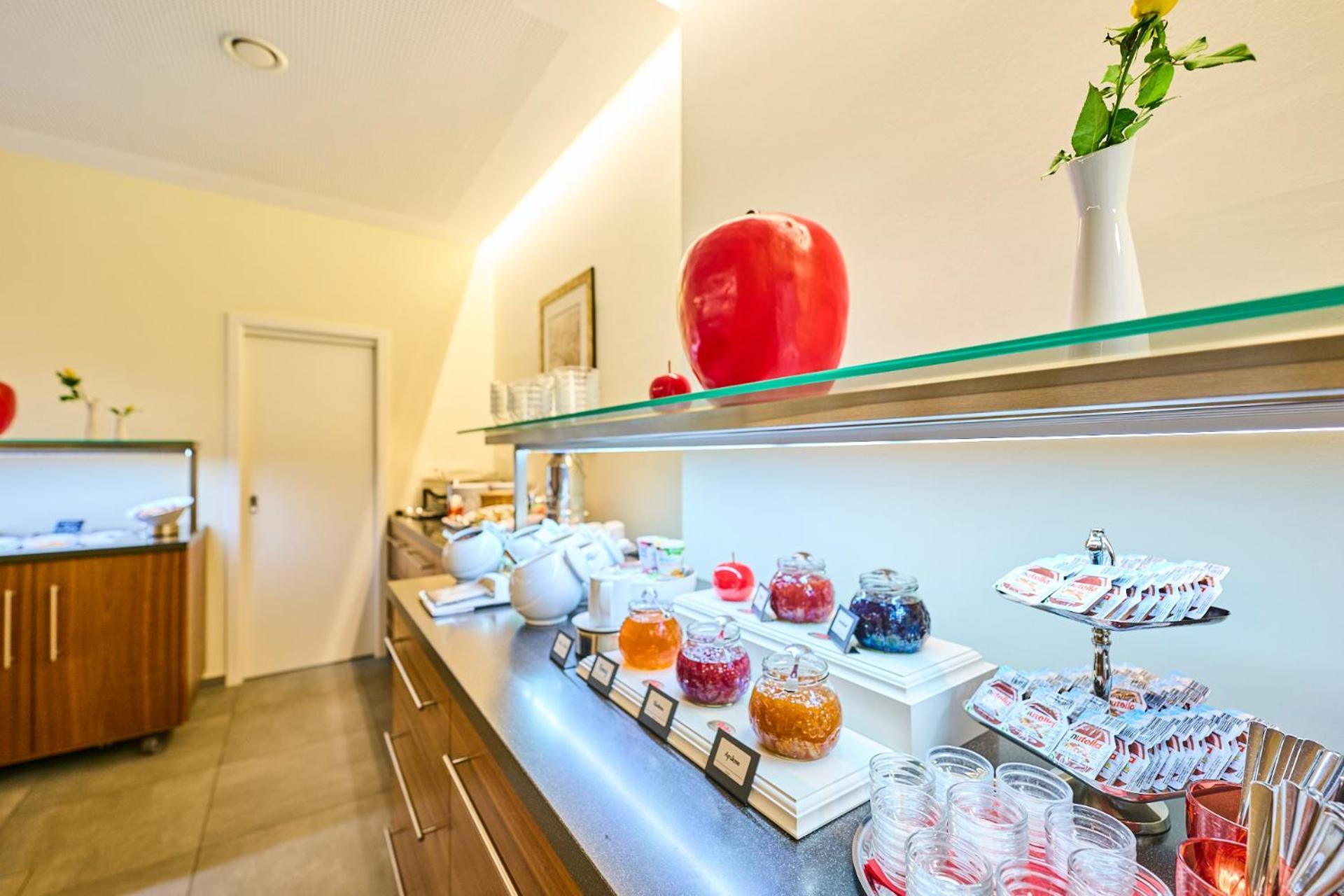 Hotel Apfelbaum Erding Bagian luar foto