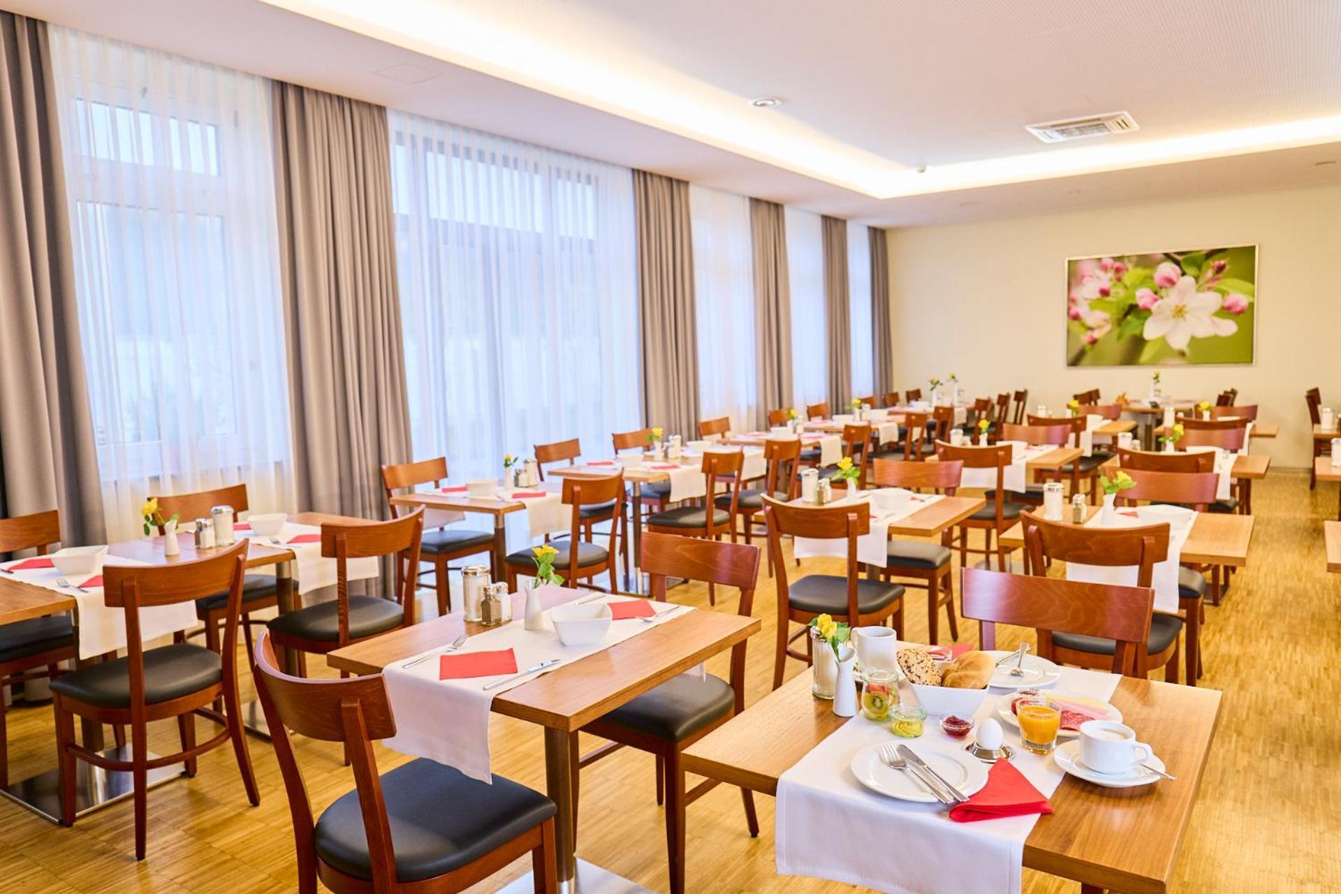 Hotel Apfelbaum Erding Bagian luar foto