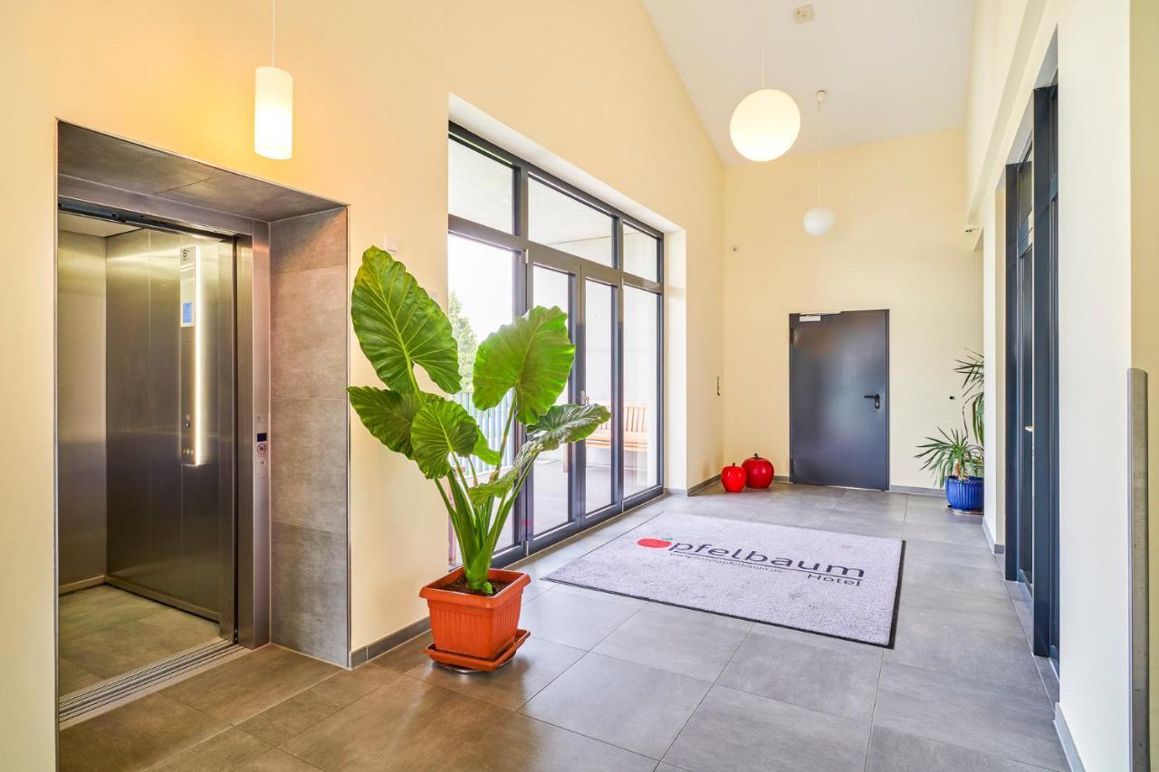 Hotel Apfelbaum Erding Bagian luar foto